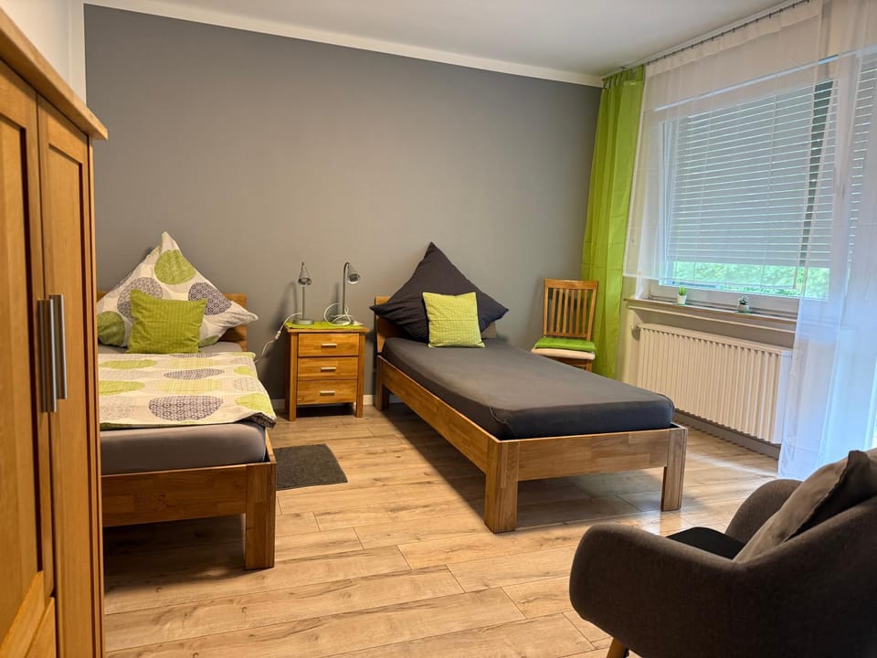 Bed, Photo of the whole room, Seating area, Bedroom