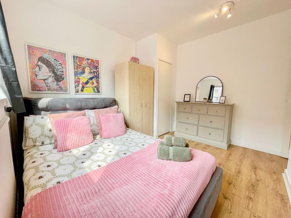 Bed, Decorative detail, Bedroom, flat iron, hair dryier, heating, storage, towels, wardrobe
