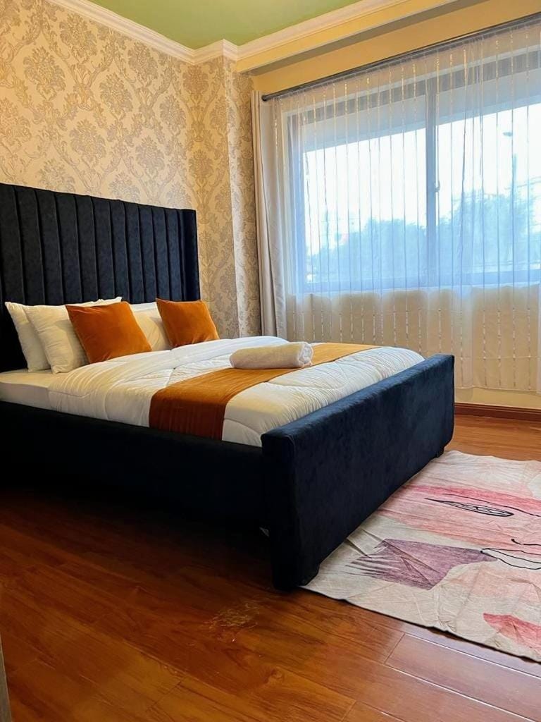 supreme luxury living apartments with breathtaking amazing city views gym heated swimming pool fully equipped gym children playground and ample parking space and proximity to major shopping malls and gourmet restaurants Apartment in Nairobi