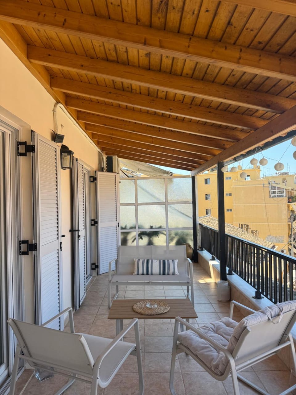 Patio, View (from property/room), Balcony/Terrace, Living room, Seating area