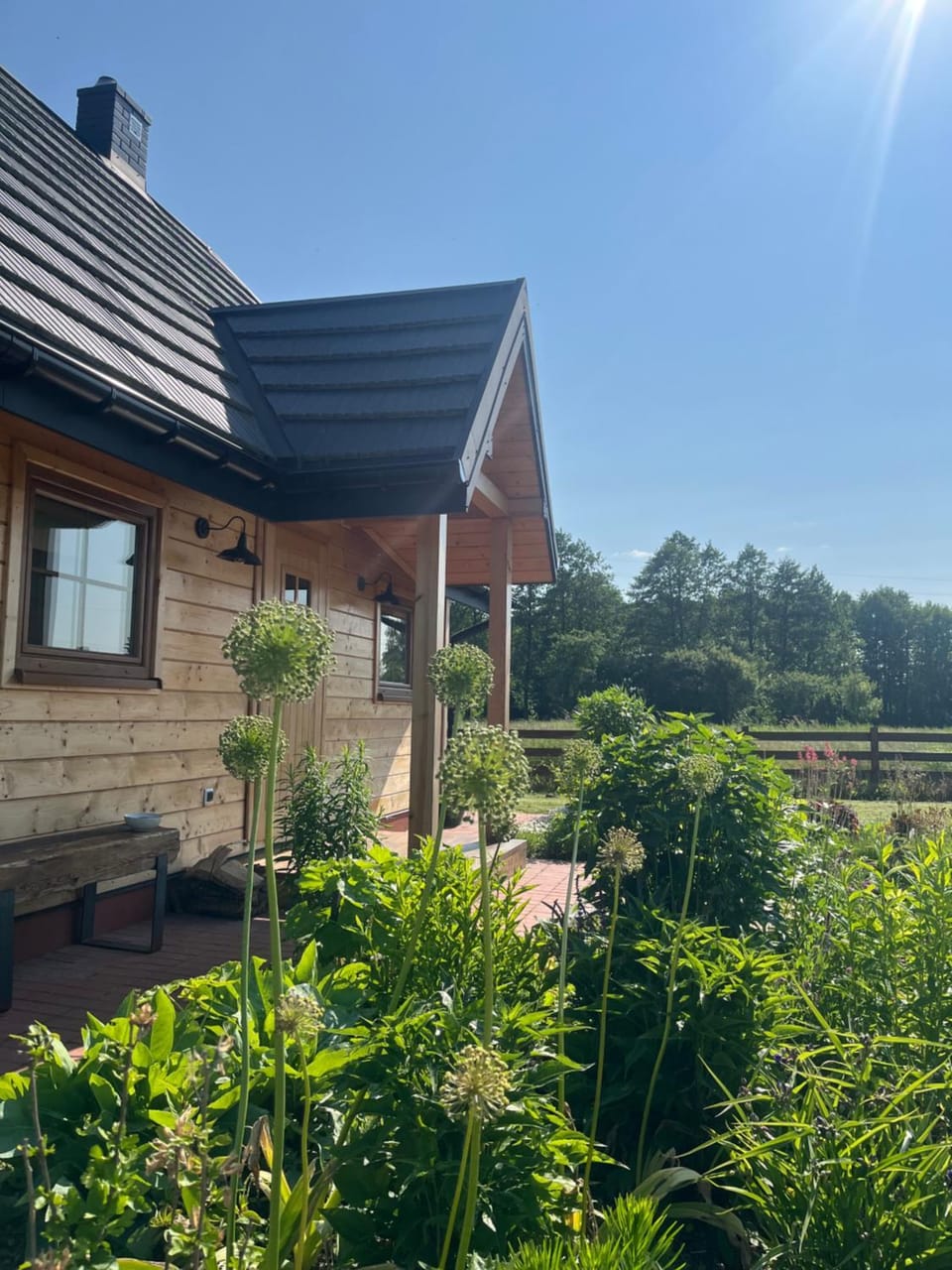 Property building, Day, Natural landscape, Garden
