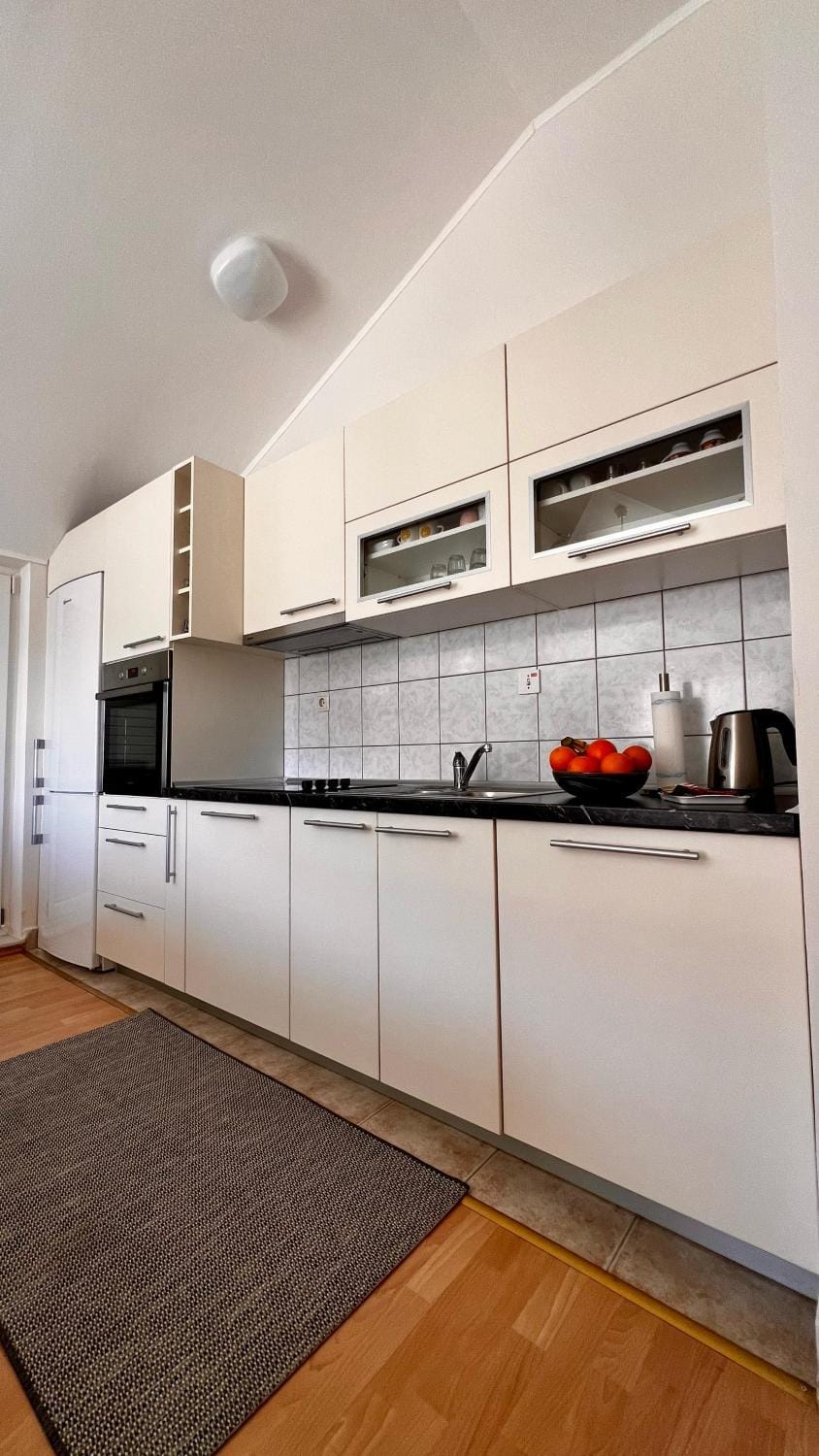 Sunlit Residence Apartment in Mostar