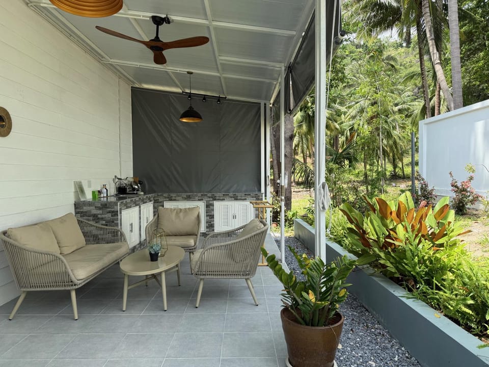 Balcony/Terrace, Dining area