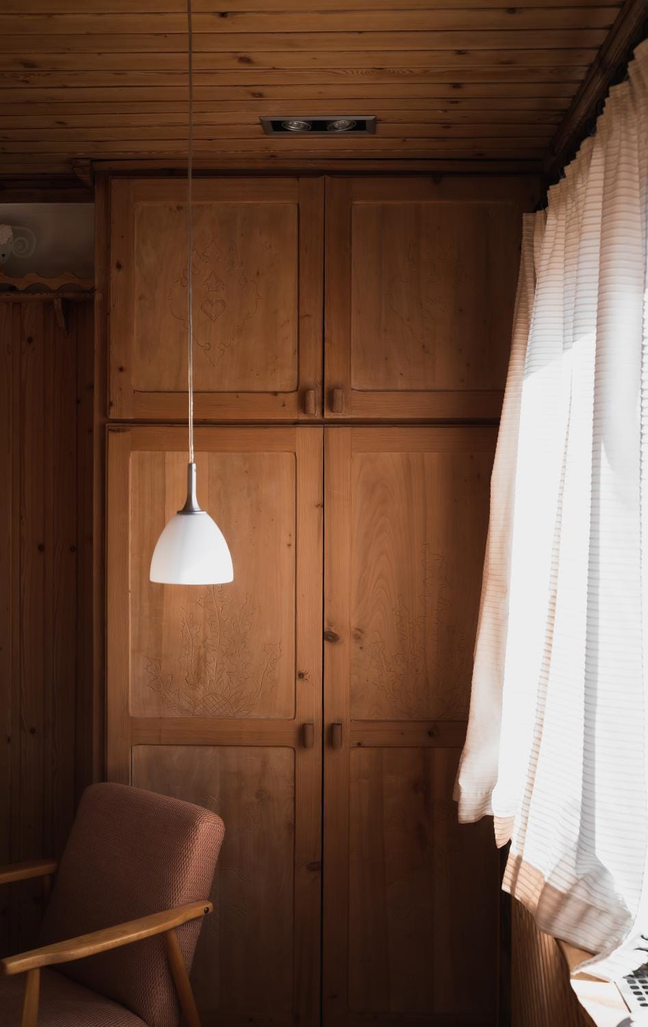 wardrobe