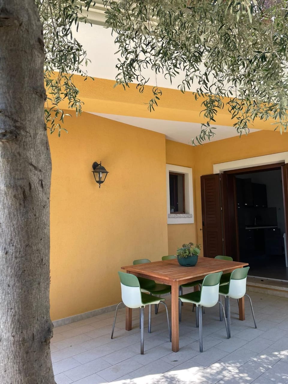 Patio, Day, Summer, Garden, Balcony/Terrace, Dining area