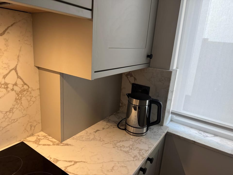 Coffee/tea facilities, Kitchen or kitchenette