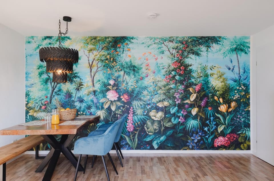 Living room, Dining area