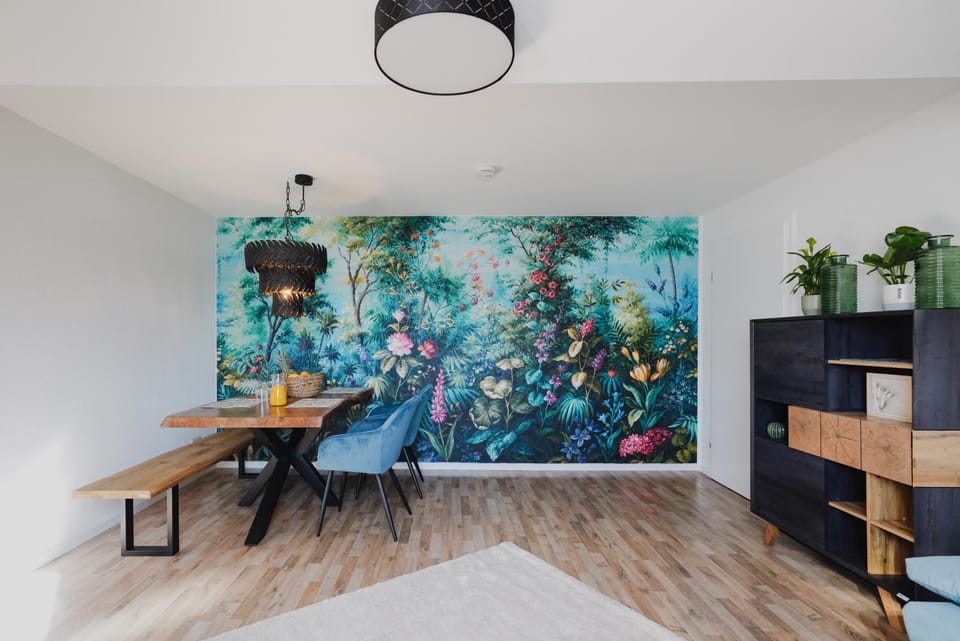 Living room, Decorative detail, Seating area, Dining area