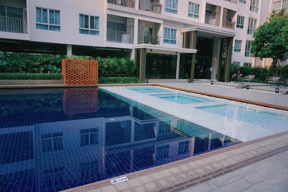 Cozy 1 BD Room Pool Gym Balcony Walk To Central Festival Apartment in Chiang Mai