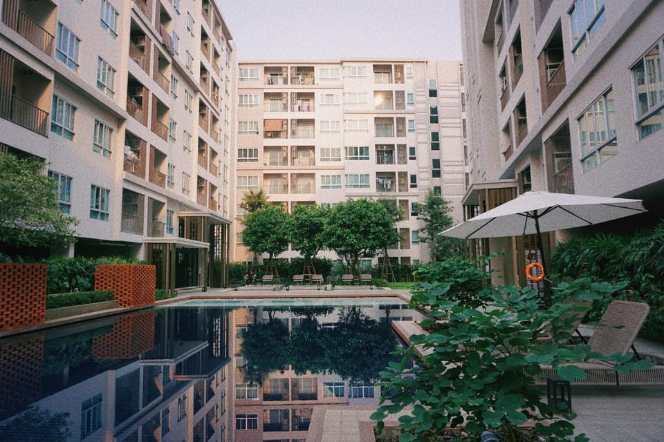 Cozy 1 BD Room Pool Gym Balcony Walk To Central Festival Apartment in Chiang Mai