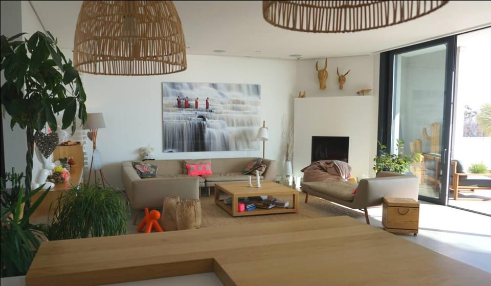 Living room, Sea view
