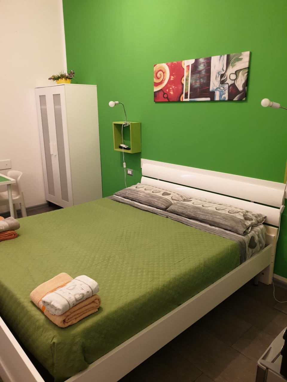 Bed, Photo of the whole room, Bedroom, towels, wardrobe