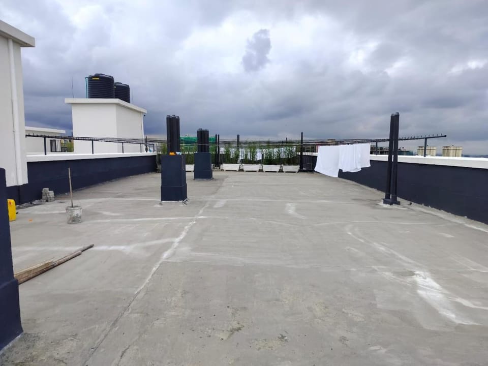 charming urban retreat apartment with private parking,fully equipped gym ,children playing ground and unbeatable city views Apartment in Nairobi