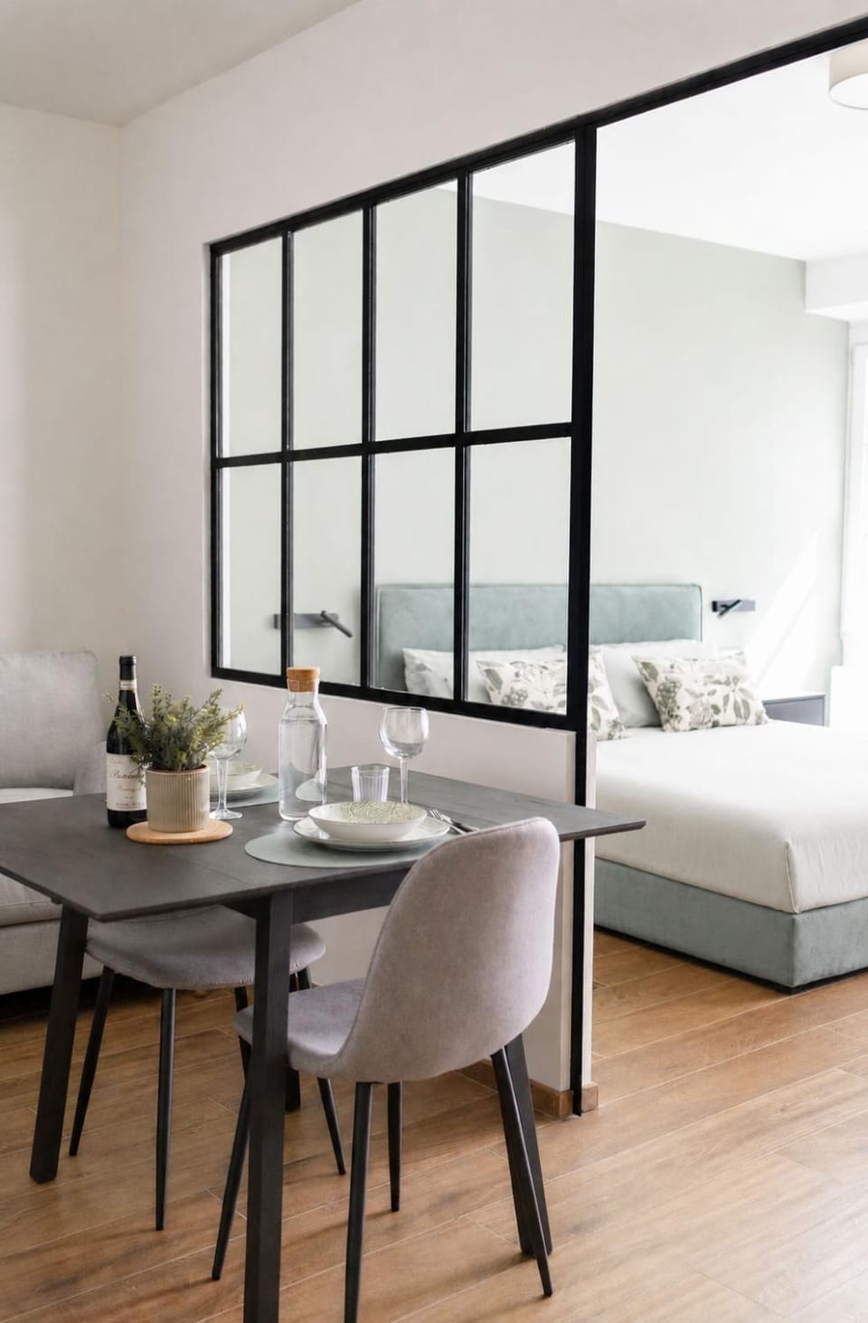 Living room, Dining area
