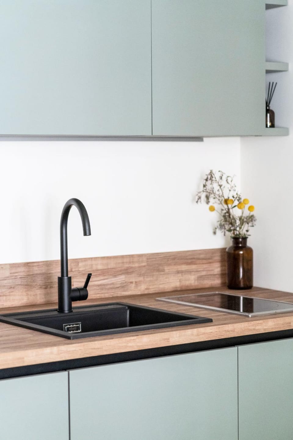 Kitchen or kitchenette, kitchen