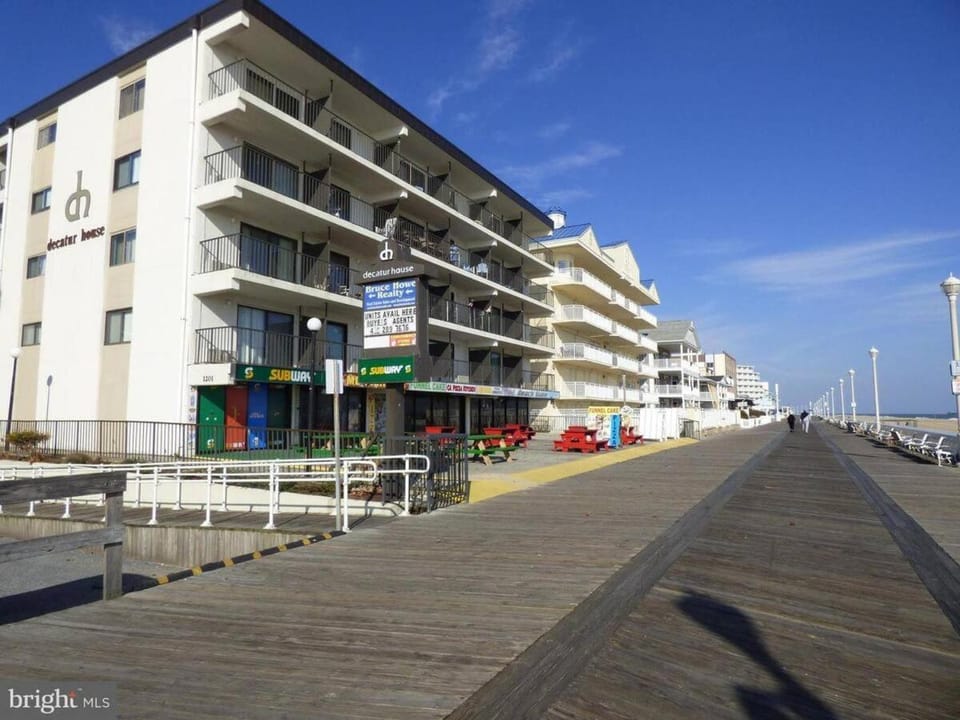 Boardwalk Condo with Ocean View Balcony & Pool Apartment in Ocean City