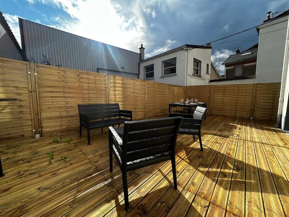 E1 Reton magnifique T3 RDC terrasse et jacuzzi Apartment in Epernay