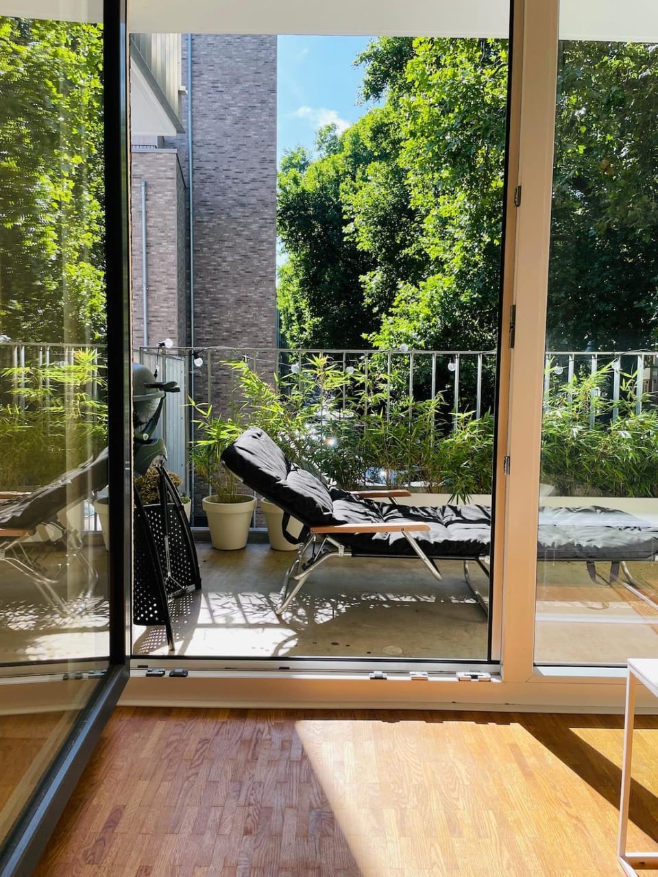 Design apartment with river view Apartment in Neuss
