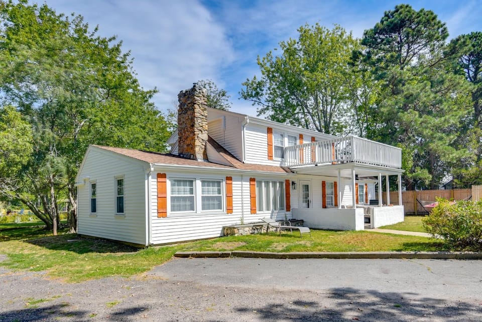 Warham Beach House House in Marion