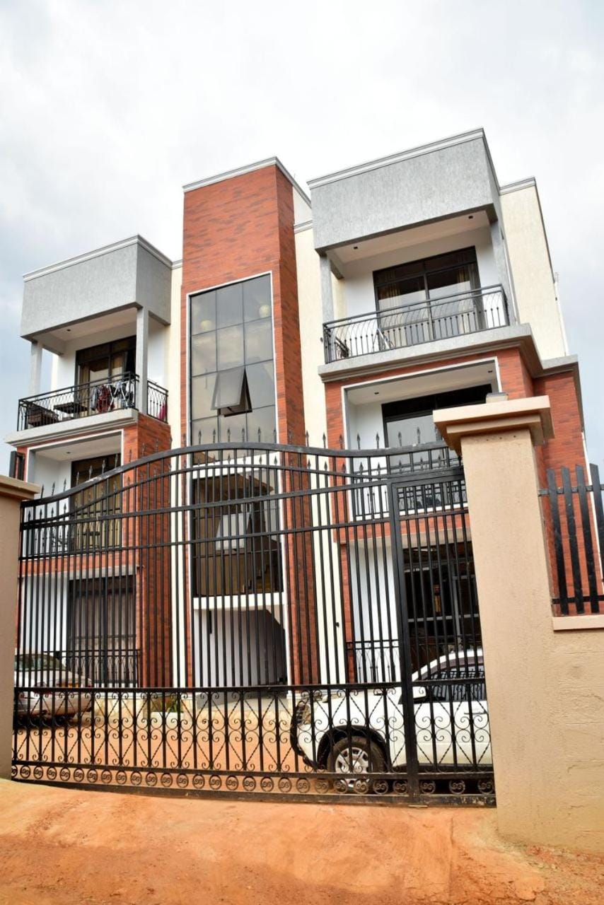 Property building, Balcony/Terrace