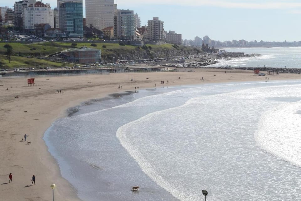 Mar del Plata departamento con seguridad para 4 Apartment in Mar del Plata