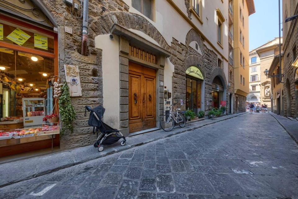 Property building, Street view