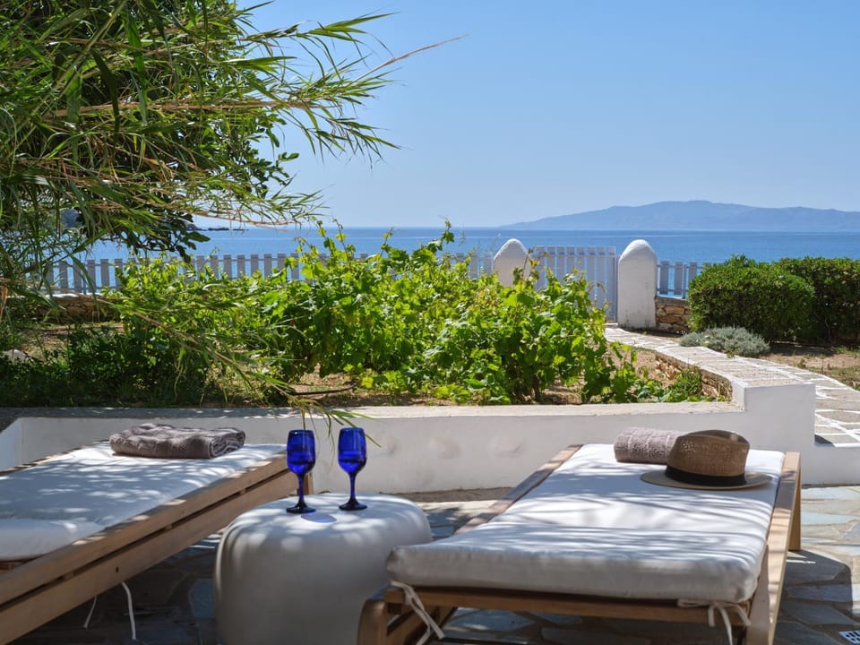 Natural landscape, View (from property/room), Balcony/Terrace, sunbed