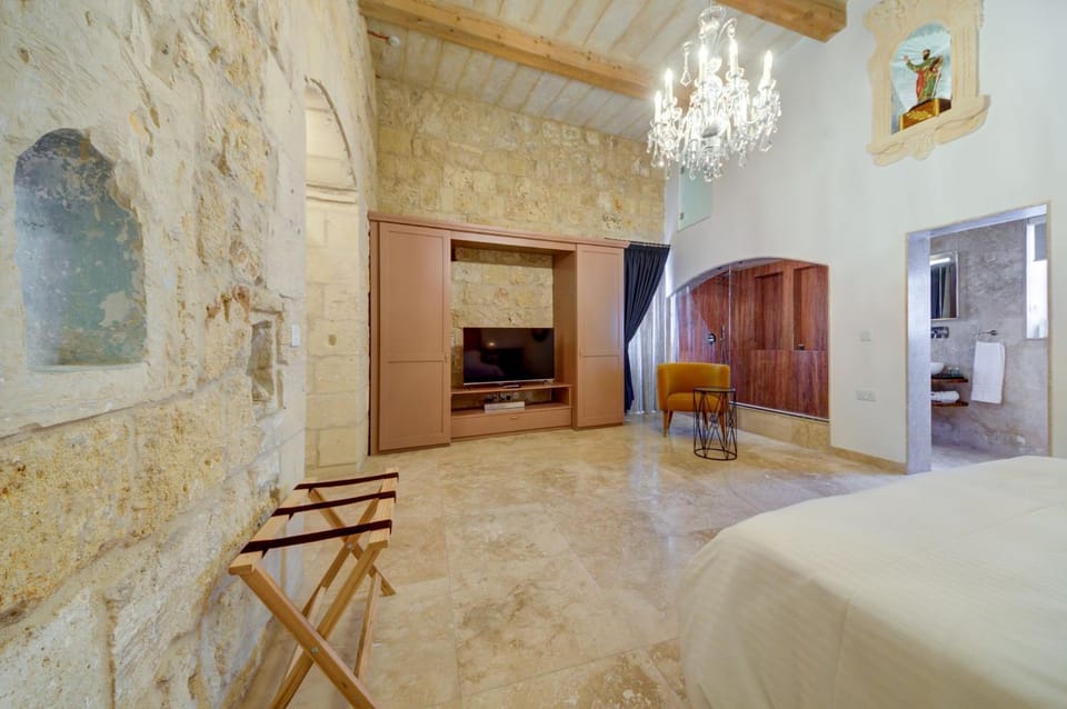 Bed, Living room, Decorative detail, Bedroom