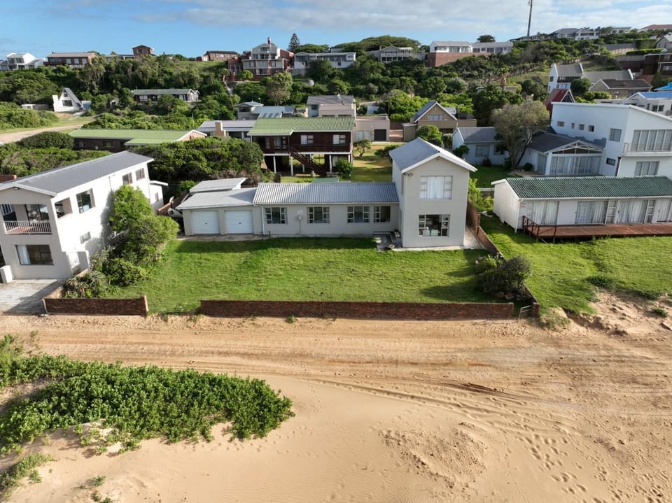 Property building, Day, Bird's eye view, Sea view, Street view, Location