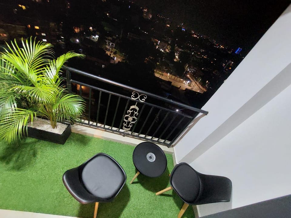 supreme living apartments with amazing city views, swimming pool, fully equipped gym, ample parking space and proximity to major shopping malls Apartment in Nairobi County