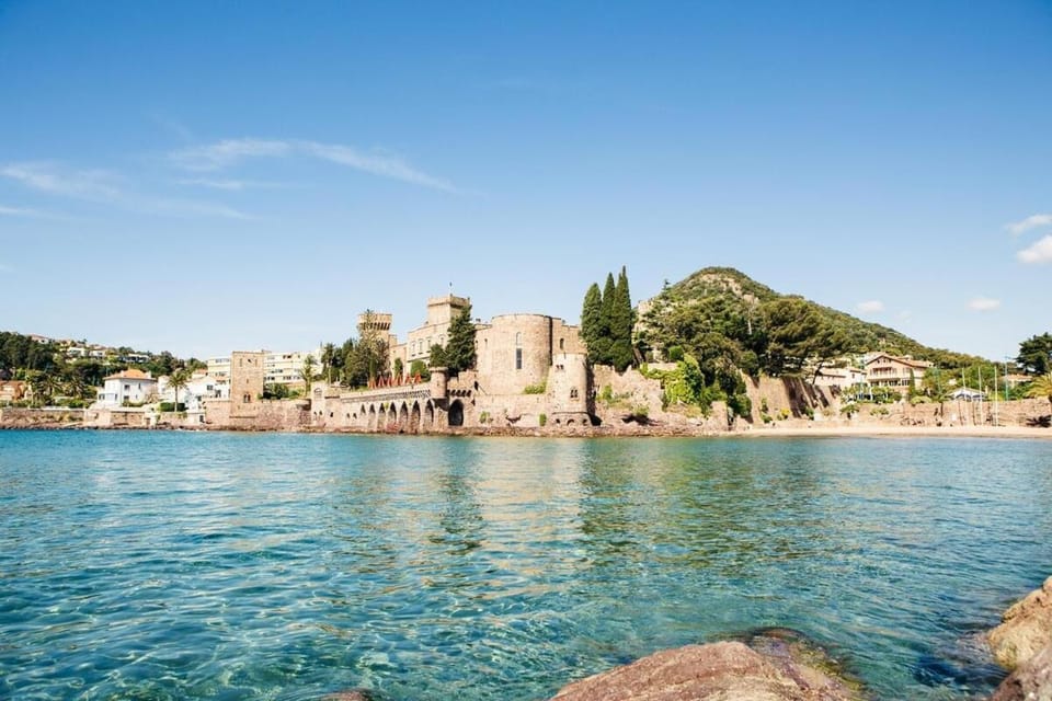 Lovely apartment with pool close to beaches Apartment in Mandelieu-La Napoule