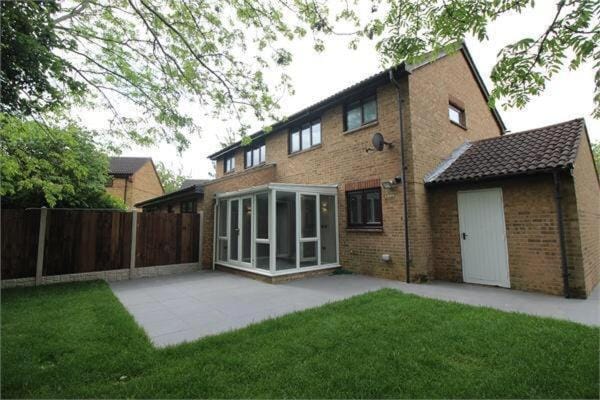 The property Apartment in Aylesbury Vale
