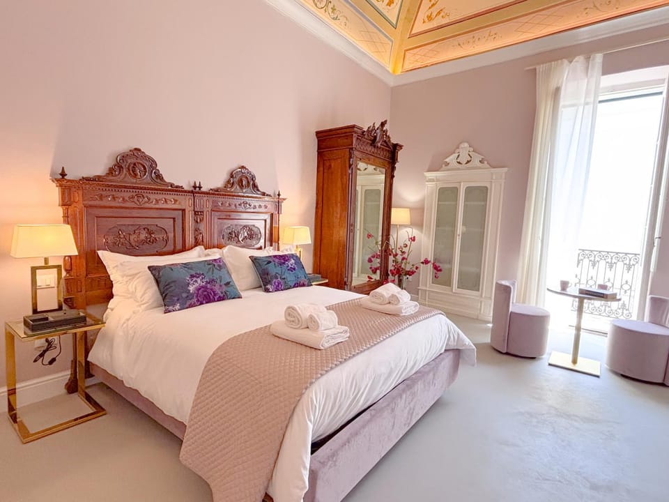 Bed, Photo of the whole room, Bedroom, towels, towels, wardrobe