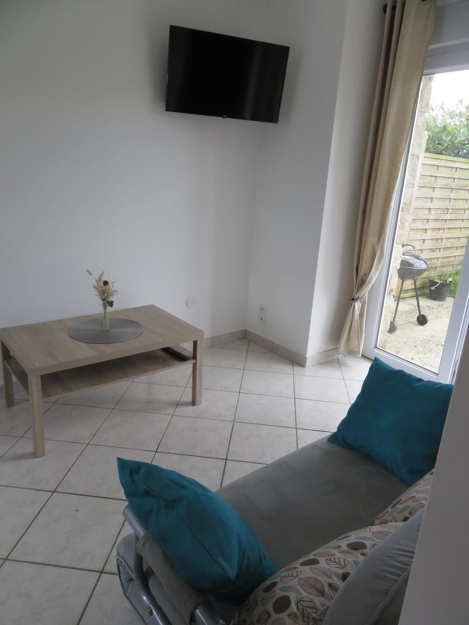 Communal lounge/ TV room, Living room