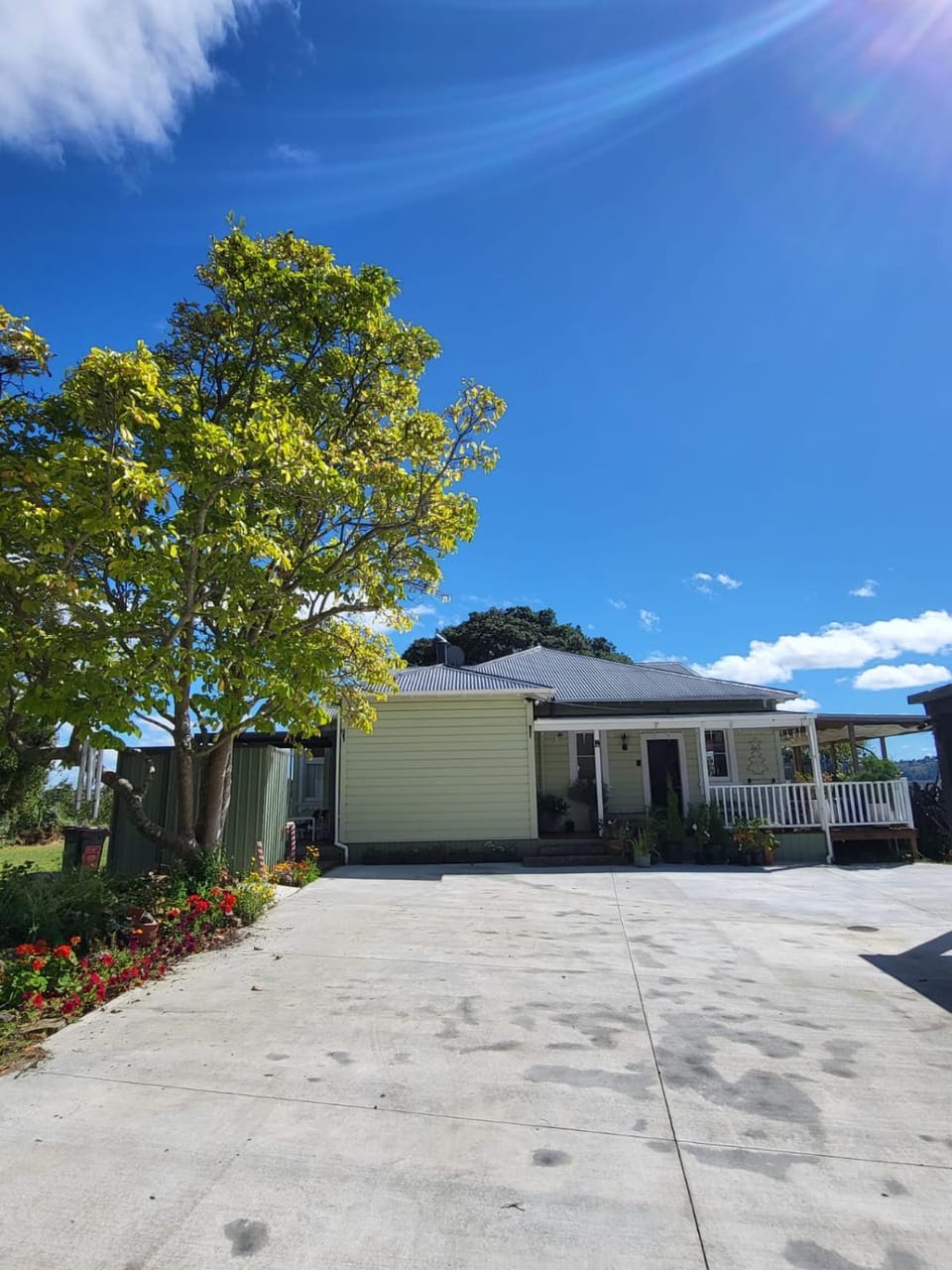 Property building, Day