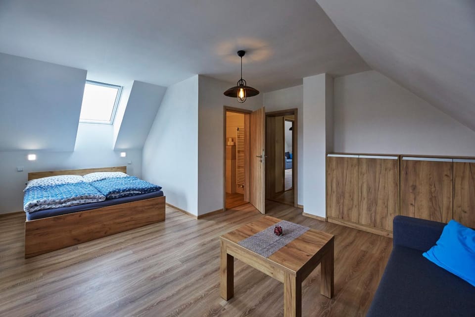 Seating area, Bedroom