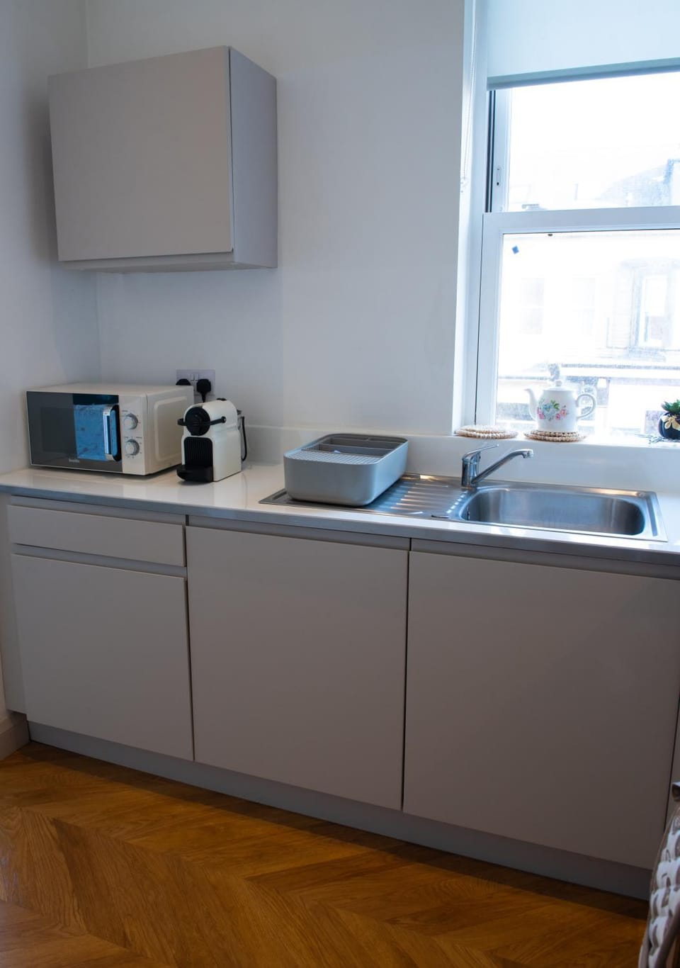 Kitchen or kitchenette, kitchen