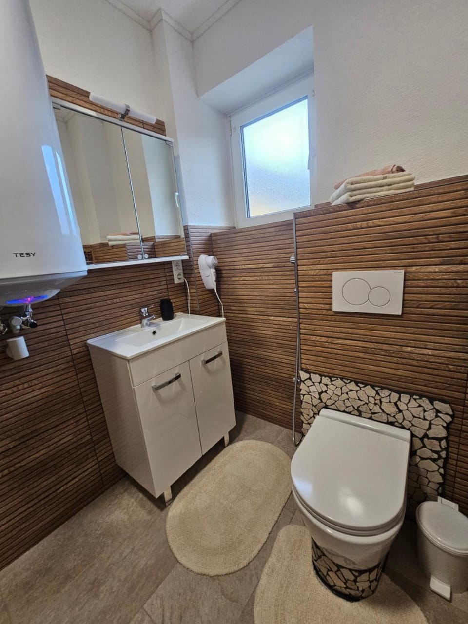 Shower, Bathroom, dryer