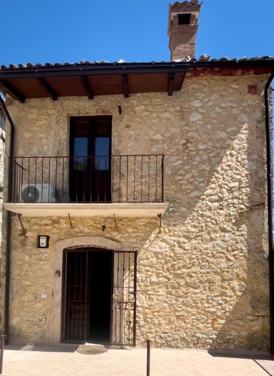 Tower Cottage House in Lazio