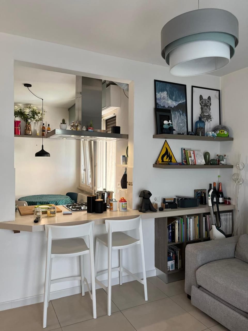 Library, Kitchen or kitchenette, Living room, Seating area, Dining area, minibar