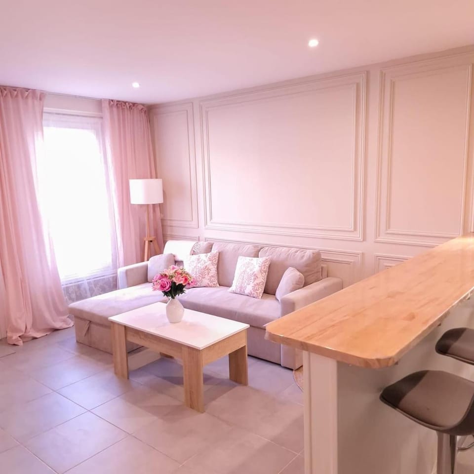 Charmant logement proche gare Apartment in Gagny