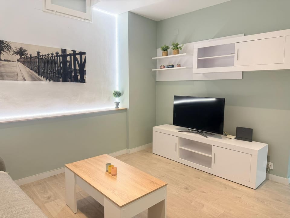 Communal lounge/ TV room, TV and multimedia