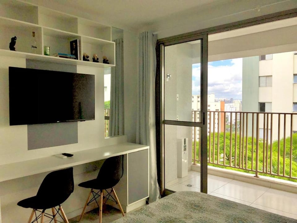 View (from property/room), Balcony/Terrace, Dining area, Entertainment, internet, internet