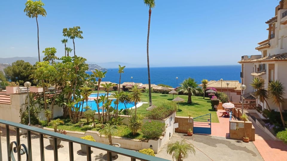 Pool view, Sea view, Swimming pool