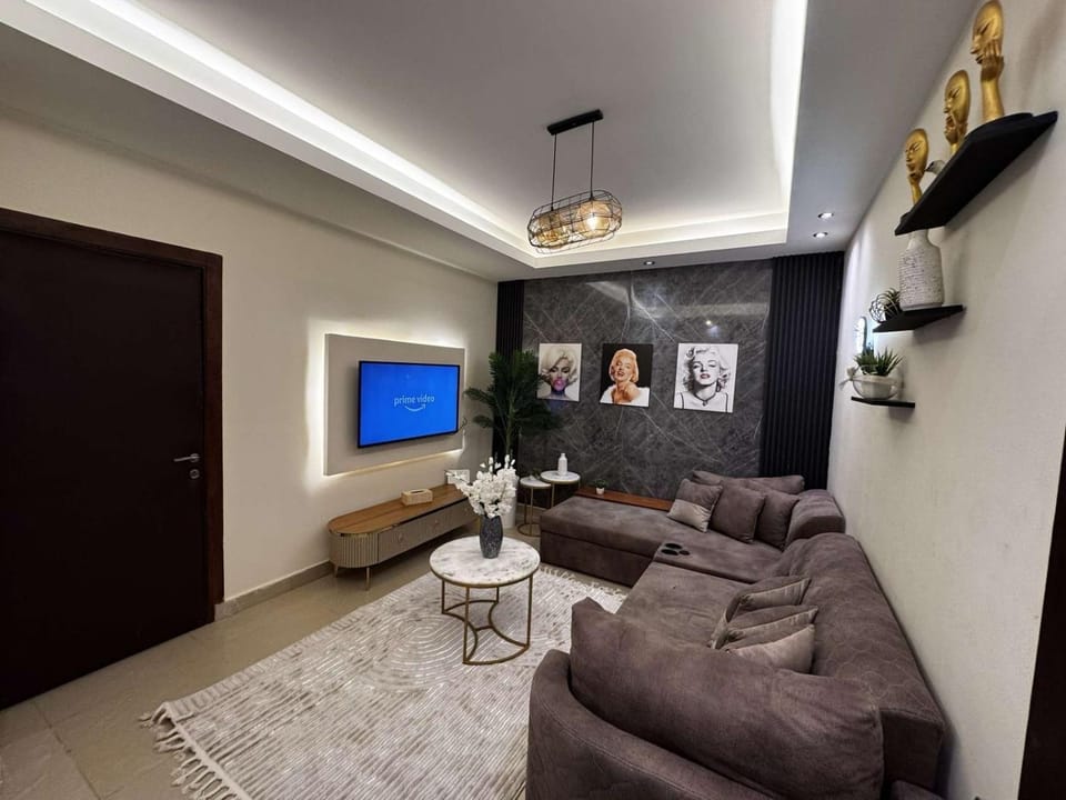 شقه في الشيخ زايد ممتازه Apartment in Egypt