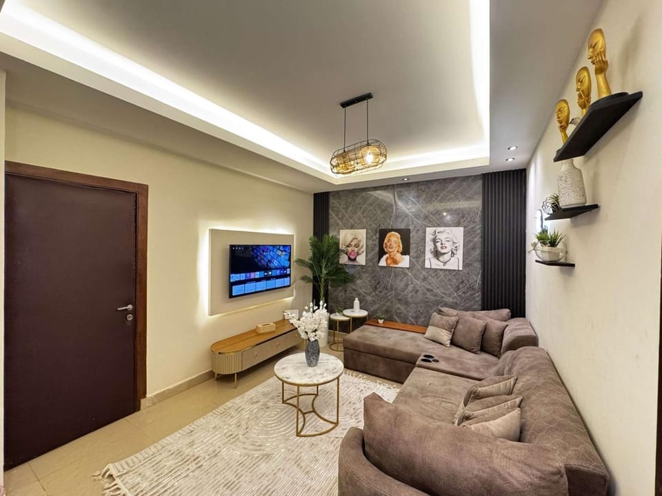 شقه في الشيخ زايد ممتازه Apartment in Egypt