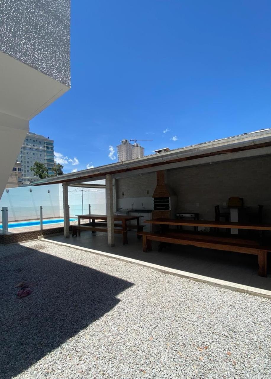 Casa com piscina House in Itapema
