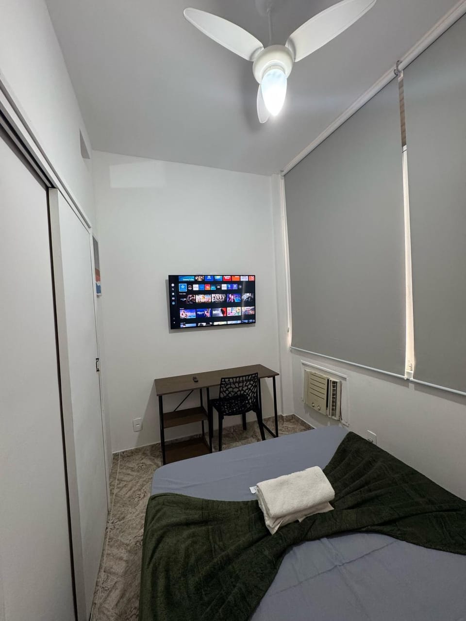 Bed, TV and multimedia
