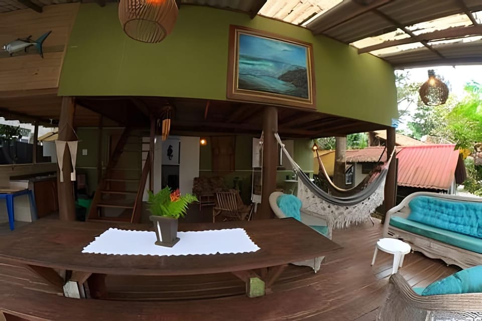 Coffee/tea facilities, Balcony/Terrace, Seating area, Meals, Family