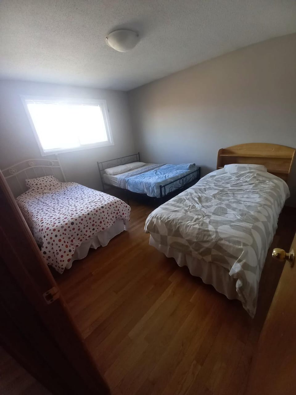 STAY AT FLAT CAD 39- Next to Airport, Transit, Park Vacation rental in Waterloo